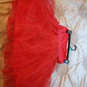 Ruffle petticoat